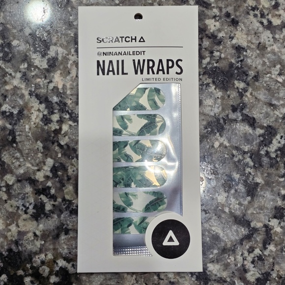 Scratch - Limited Edition - MMK Nail Wrap Kit - 90210 design - Picture 2 of 3